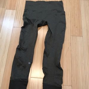 Lululemon green yoga pants